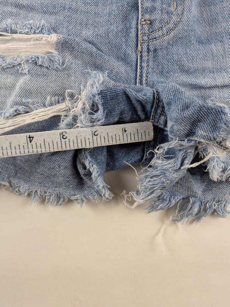 Kancan Distressed Denim High-Waisted Shorts Womens Small — image 5 of 7